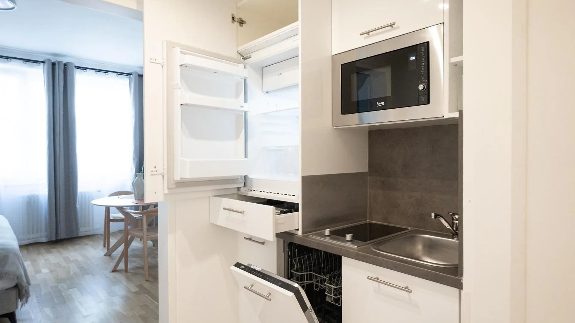 Apartmán Brand New! Selfcheck-In, King Size Bed, Free Wi-Fi Vídeň