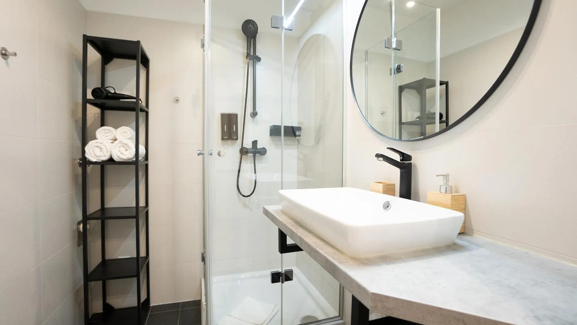 Apartmán Brand New! Selfcheck-In, King Size Bed, Free Wi-Fi Vídeň Rakousko
